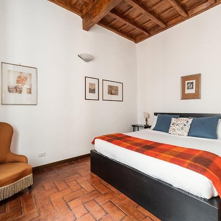 Domus Quiritum Charming, Appartamento D'Epoca A Campo De' Fiori Roma Eksteriør bilde